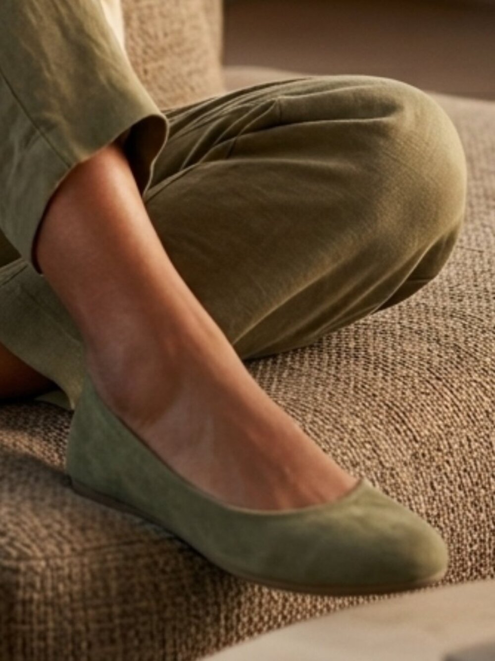 Sun + Stone Shoes Eliana Flats Women's Size 9.5 Green Lightweight